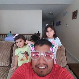 Meet your Posher, Javier